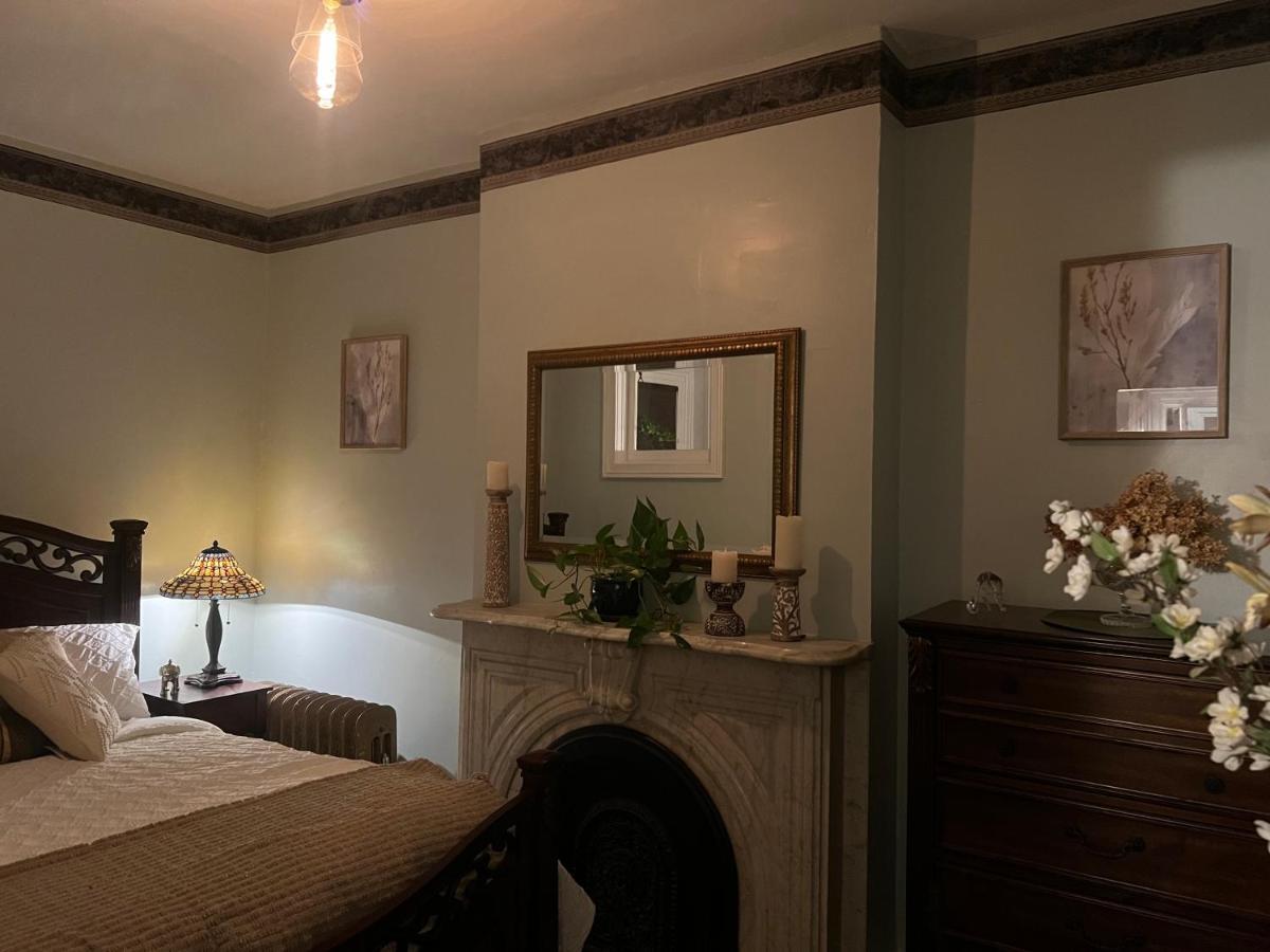 1 Bedroom Private Victorian Apt In Convenient City Location On 5 Acre, Sleeps 4 Poughkeepsie Dış mekan fotoğraf